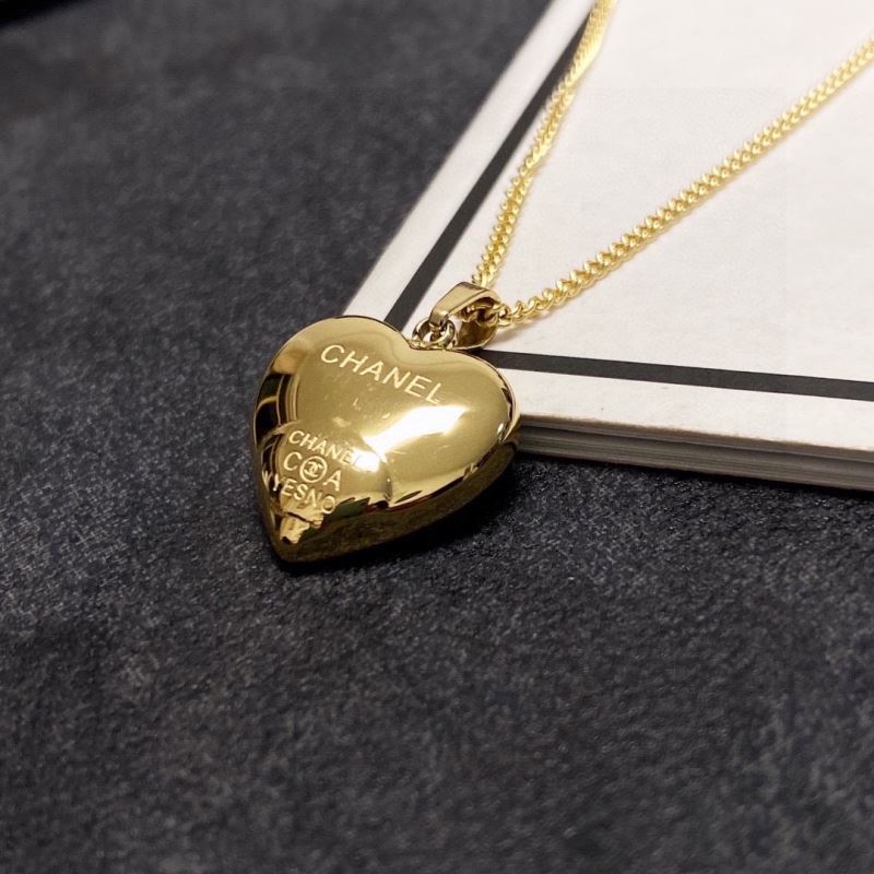Ch**el necklaces